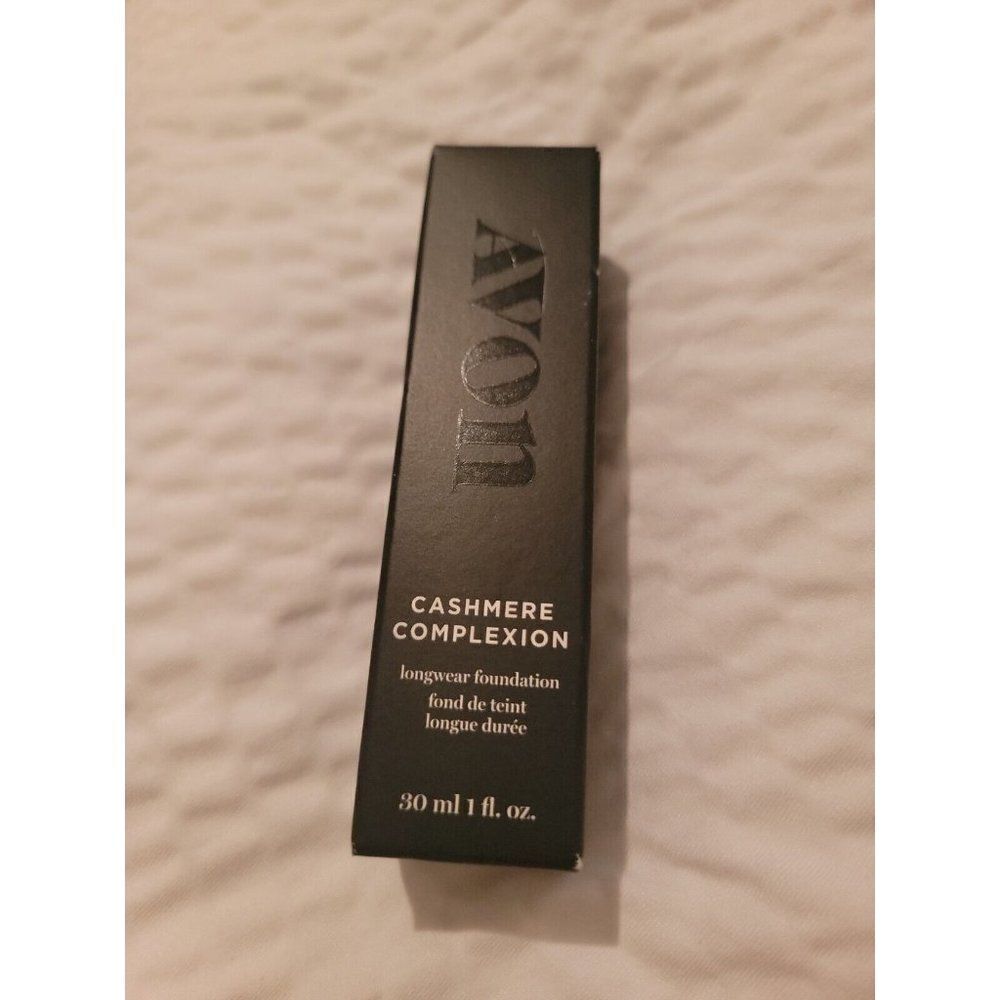 Avon Cashmere Complexion Longwear Foundation - Color: Cannoli DISCONTINUED